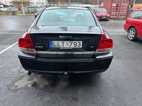Volvo S60 6 of 12
