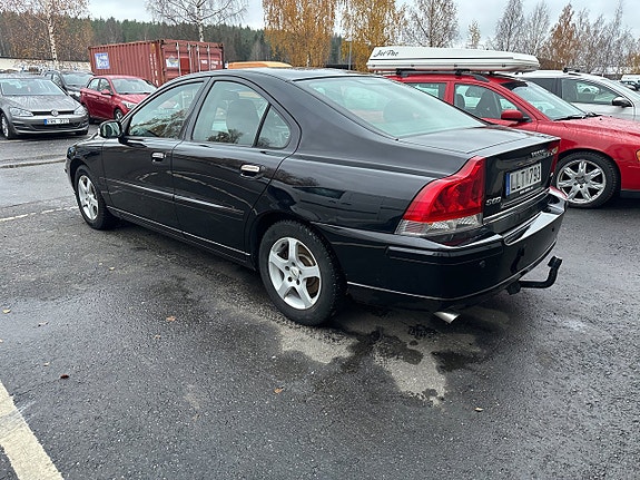 Volvo S60 4 of 12