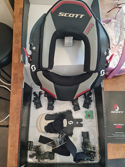 Product image 1 of 10