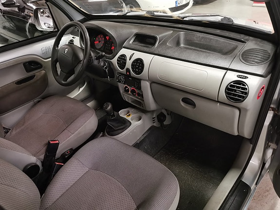 Renault Kangoo Express 8 of 11