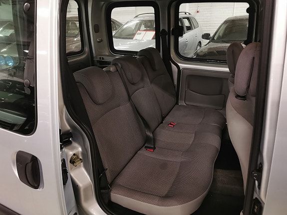 Renault Kangoo Express 11 of 11