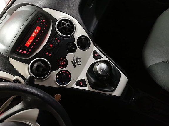 Ford Ka 11 of 12
