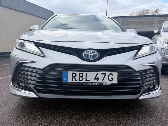 Toyota Camry 9 of 10