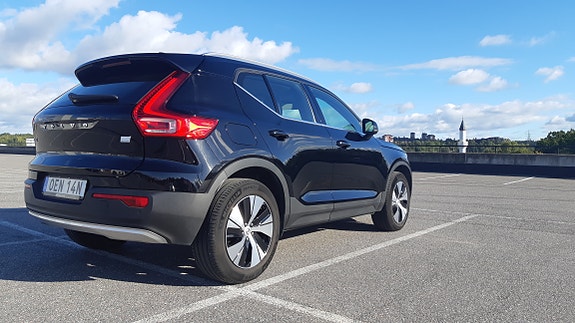 Volvo XC40 7 of 16