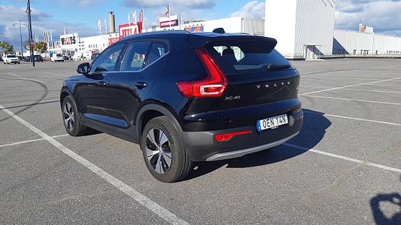 Volvo XC40 9 of 16