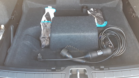 Volvo XC40 11 of 16