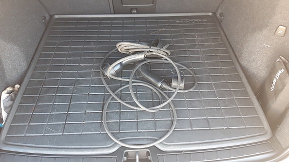 Volvo XC40 13 of 16