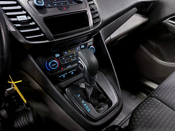 Ford Transit Connect 8 of 16