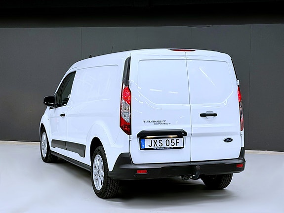 Ford Transit Connect 9 of 16