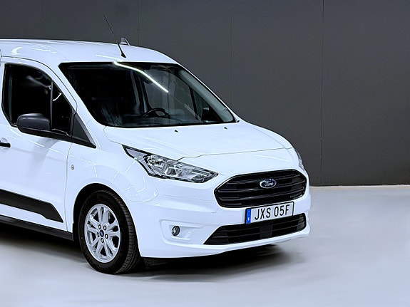 Ford Transit Connect 11 of 16