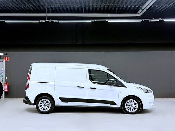 Ford Transit Connect 7 of 16