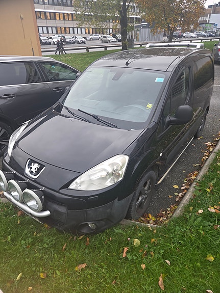 Peugeot Partner 2 of 5
