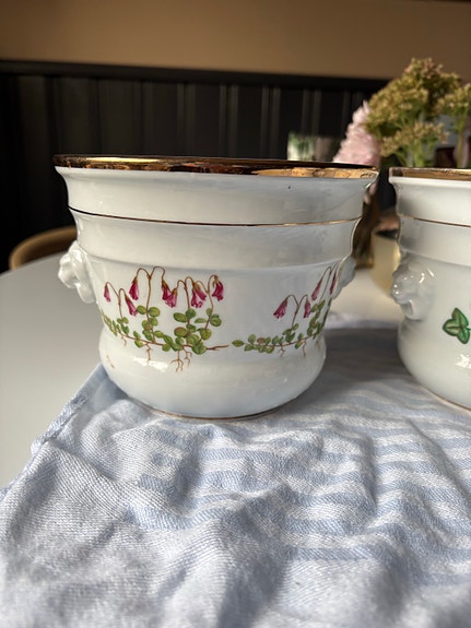 Product image 1 of 8