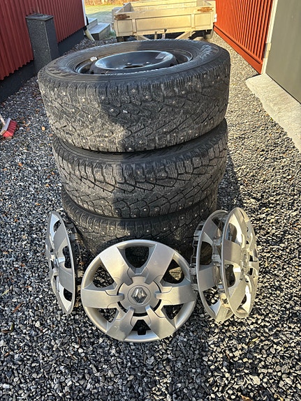 Product image 1 of 2