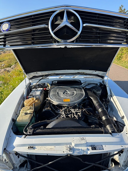 Mercedes-Benz 420 SL 8 of 10