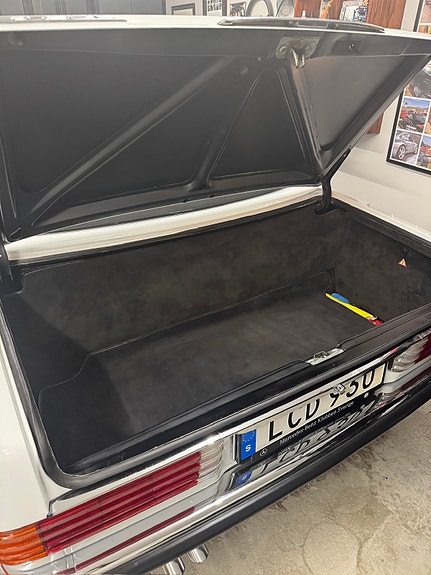 Mercedes-Benz 420 SL 9 of 10