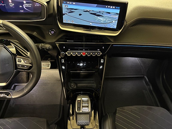 Peugeot 2008 12 of 25