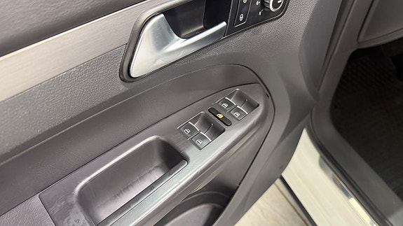 Volkswagen CrossTouran 14 of 18
