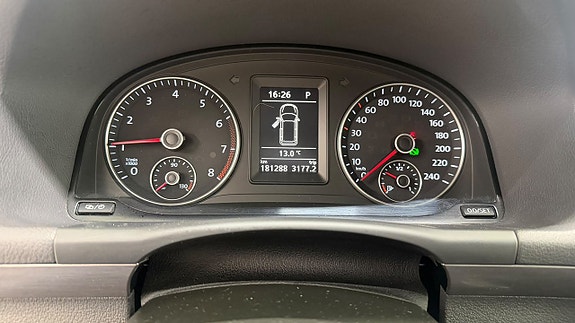 Volkswagen CrossTouran 11 of 18