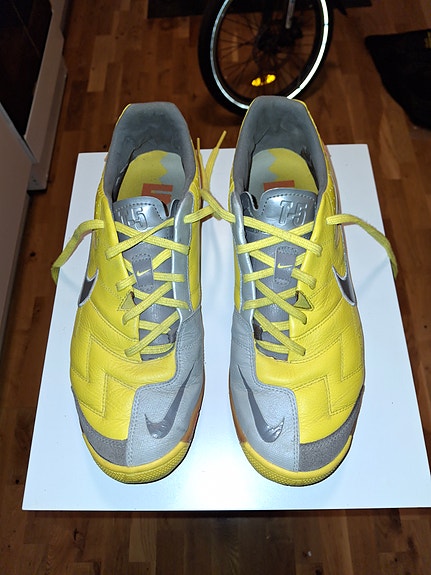 Product image 1 of 8