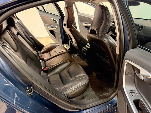 Volvo S60 12 of 13