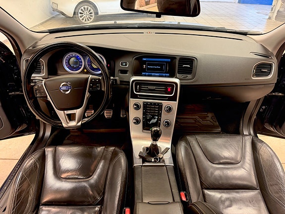 Volvo S60 9 of 13