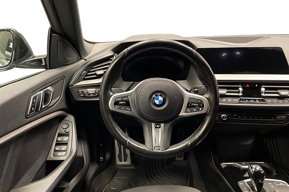 BMW 218i 8 of 13
