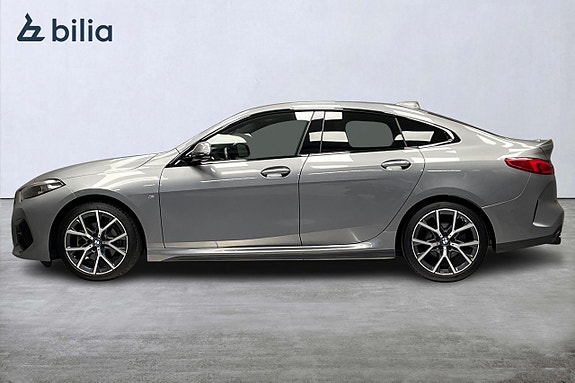 BMW 218i 4 of 13