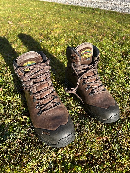 Product image 1 of 4