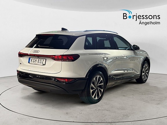 Audi Q6 e-tron 3 of 14