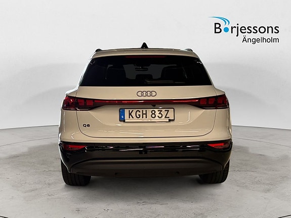 Audi Q6 e-tron 4 of 14
