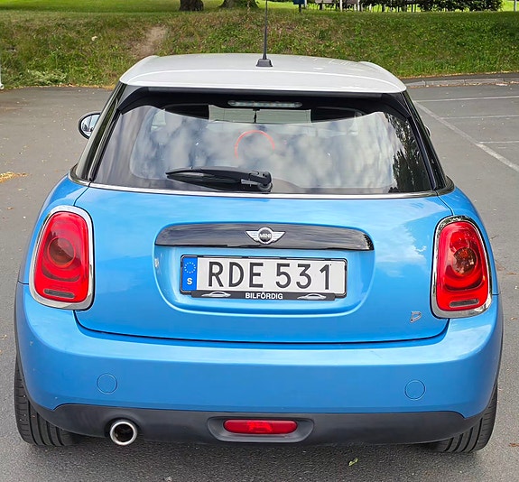 MINI Cooper D 7 of 12