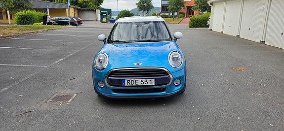 MINI Cooper D 10 of 12