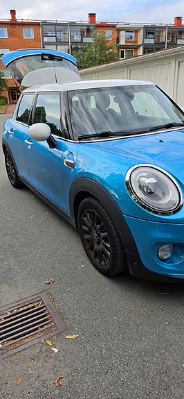 MINI Cooper D 3 of 12
