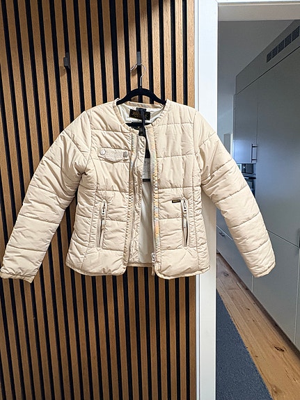 Product image 1 of 10