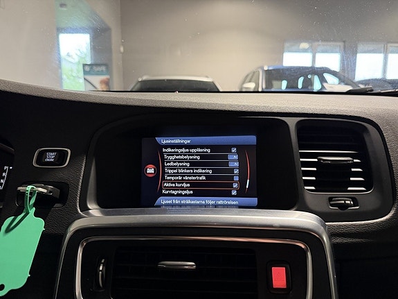 Volvo S60 20 of 30