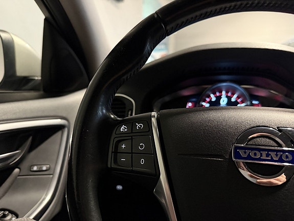 Volvo S60 24 of 30