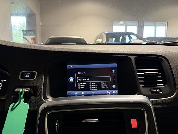 Volvo S60 21 of 30