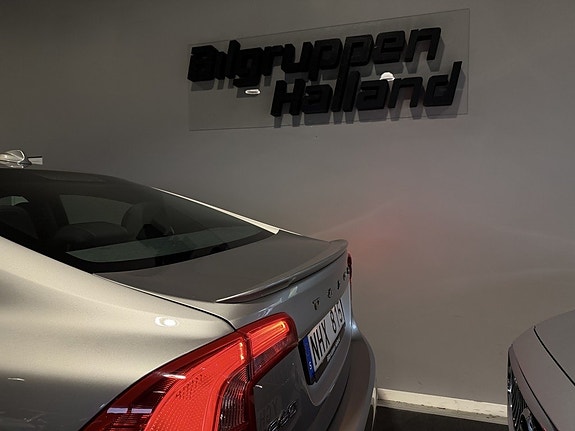 Volvo S60 13 of 30