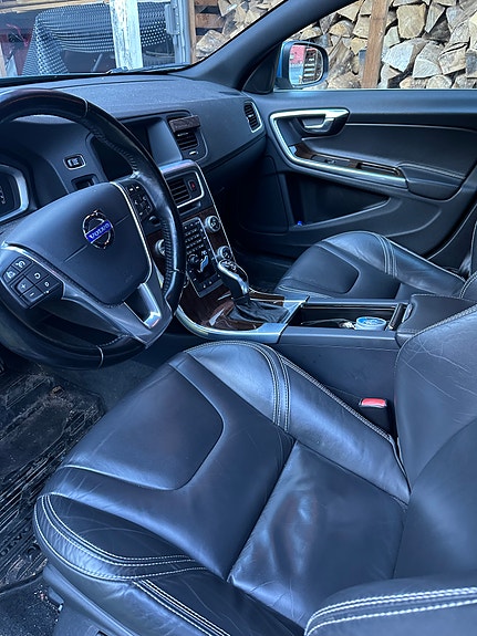 Volvo S60 5 of 8
