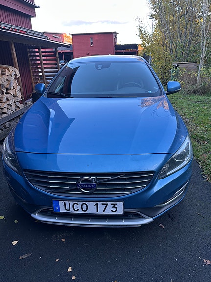 Volvo S60 2 of 8