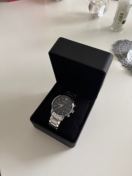 Product image 1 of 5