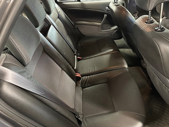 Saab 9-5 8 of 14