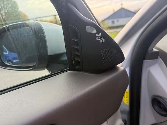 Volvo V50 6 of 13