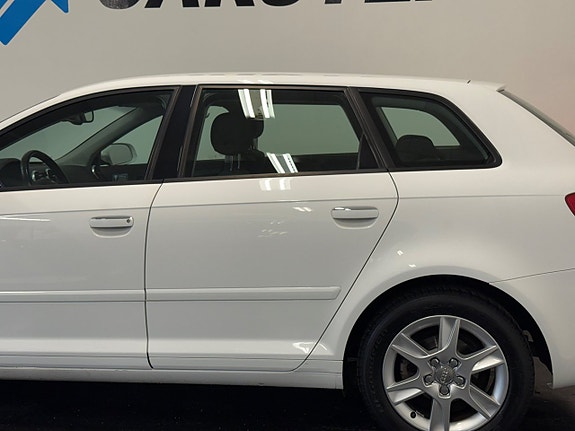Audi A3 3 of 17