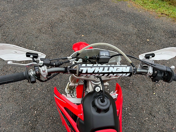 Honda CRF250X 10 of 21