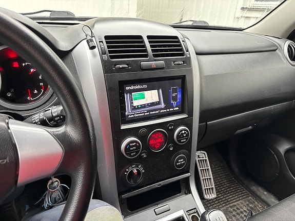 Suzuki Grand Vitara 8 of 8