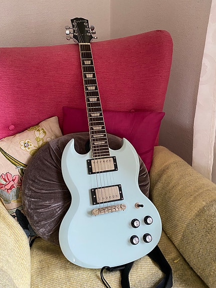 SG Epiphone Elgitarr dubbelhumbucker ljusblå