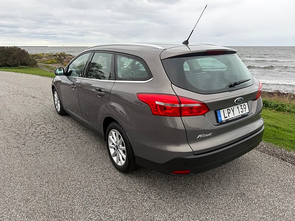 Ford Focus 3 of 15