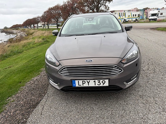 Ford Focus 7 of 15